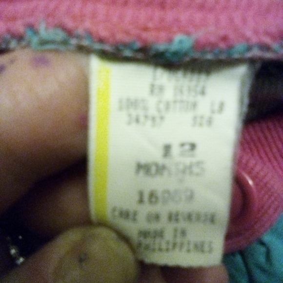 3 outfits - 2 Girls dresses and 1 long sleeve onesie... size 2t,24 mo, 12 mo. - Picture 5 of 10